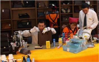 皮革護(hù)理店加盟培訓(xùn)